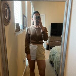 Two toned super down lounge shorts.